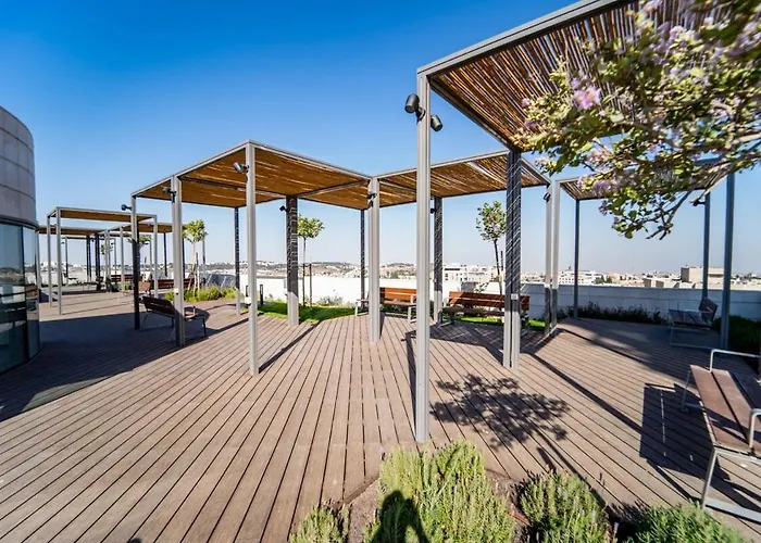 Savyon View 3Bdr - Aparthotels In City Center